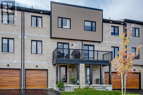 66 Pumpkin Corner Crescent, Barrie, ON - Outdoor With Facade