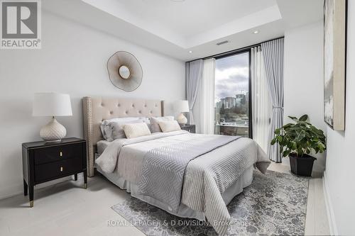 612 - 1 Strathgowan Avenue, Toronto, ON - Indoor Photo Showing Bedroom