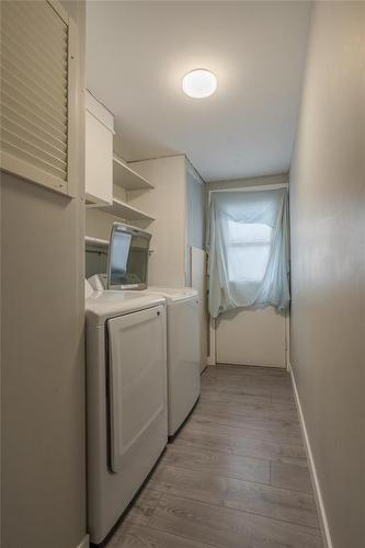 3 Cottonwood Trailer Court, Grunthal, MB - Indoor Photo Showing Laundry Room