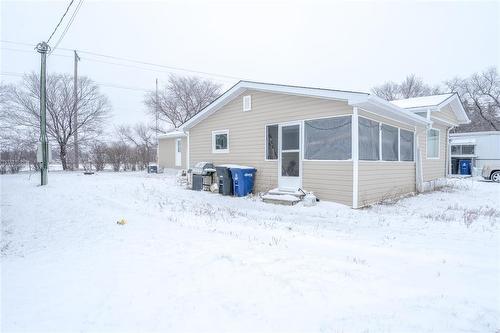 3 Cottonwood Trailer Court, Grunthal, MB - Outdoor