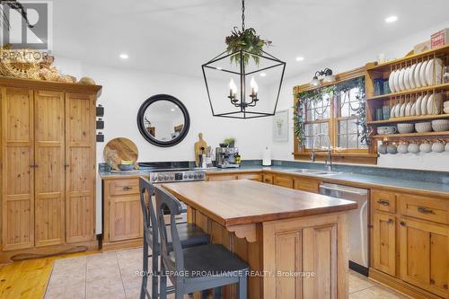 136 Cole Road, Centre Hastings, ON - Indoor Photo Showing Kitchen