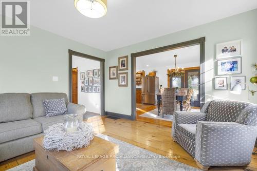 136 Cole Road, Centre Hastings, ON - Indoor Photo Showing Living Room