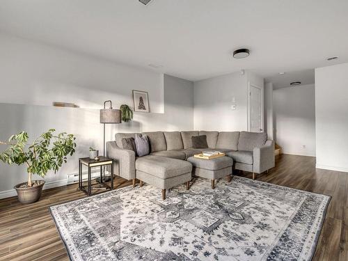 Salle familiale - 135 Ch. Des Ruisselets, Stoneham-Et-Tewkesbury, QC - Indoor Photo Showing Living Room