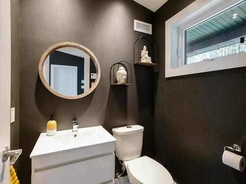 Powder room - 12Z Rue De L'Oasis, Morin-Heights, QC - Indoor Photo Showing Bathroom