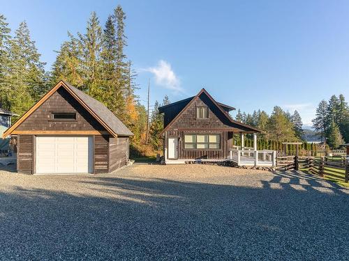 6373 Salal Rd, Port Alberni, BC 