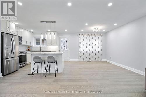 6 Lachine Court, Toronto, ON - Indoor Photo Showing Kitchen With Upgraded Kitchen