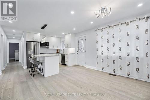 6 Lachine Court, Toronto, ON - Indoor Photo Showing Kitchen With Upgraded Kitchen