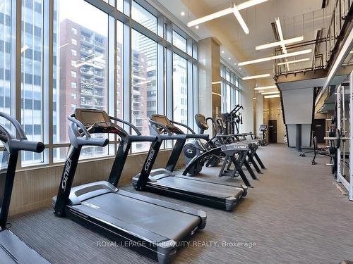 210-98 Lillian St, Toronto, ON - Indoor Photo Showing Gym Room