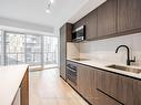 504N-117 Broadway Ave, Toronto, ON  - Indoor Photo Showing Kitchen 