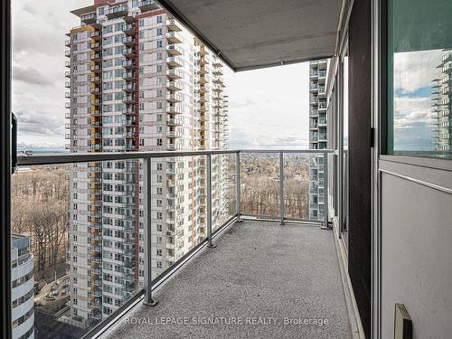 1803-70 Town Centre Crt, Toronto, ON - Outdoor With Exterior