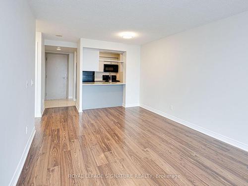 1803-70 Town Centre Crt, Toronto, ON - Indoor Photo Showing Kitchen