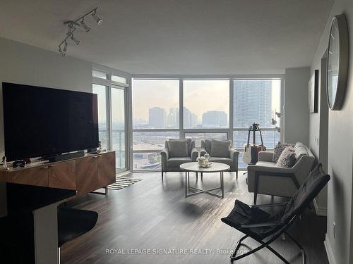 1106-83 Borough Dr, Toronto, ON - Indoor Photo Showing Living Room