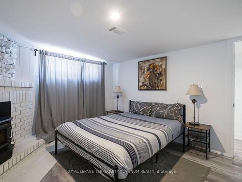 11 Jacinta Dr, Toronto, ON - Indoor Photo Showing Bedroom