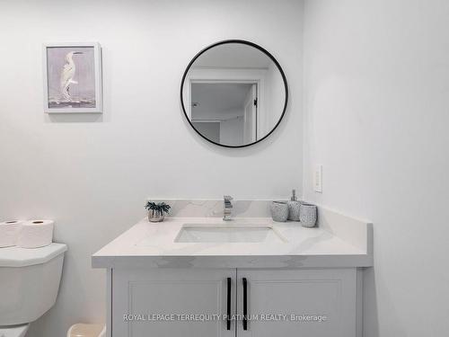 11 Jacinta Dr, Toronto, ON - Indoor Photo Showing Bathroom