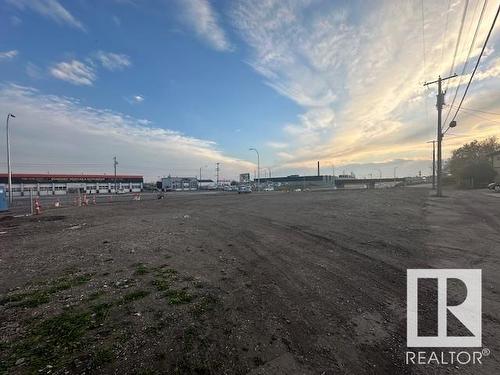 12654 Fort Rd Nw, Edmonton, AB 