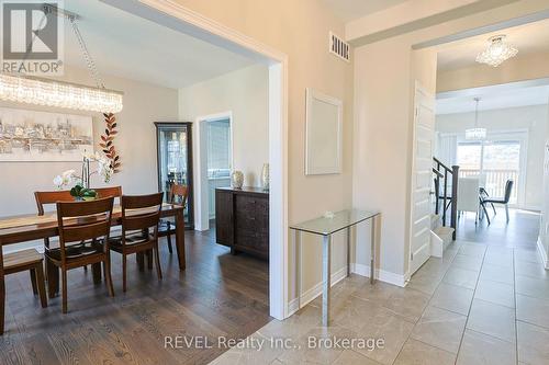 13 Cinnamon Street, Thorold, ON - Indoor Photo Showing Dining Room