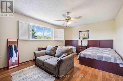 125 Overbank Drive, Oshawa, ON - Indoor Photo Showing Bedroom