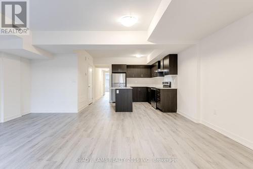 2106 - 58 Elizabeth Street S, Richmond Hill, ON - Indoor Photo Showing Kitchen