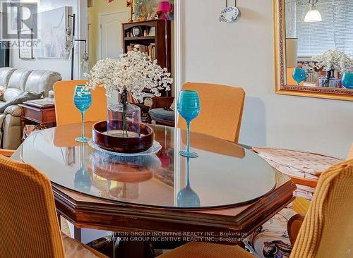 19 Brown Wood Drive, Barrie, ON - Indoor Photo Showing Dining Room