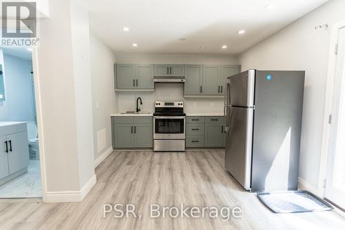 Bsmt - 27 Austen Lane, Barrie, ON - Indoor Photo Showing Kitchen With Stainless Steel Kitchen