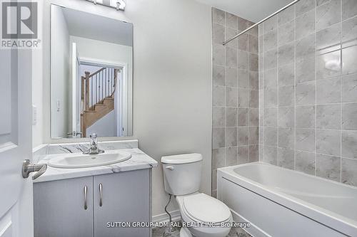 7 Cherry Hill Lane, Barrie, ON - Indoor Photo Showing Bathroom