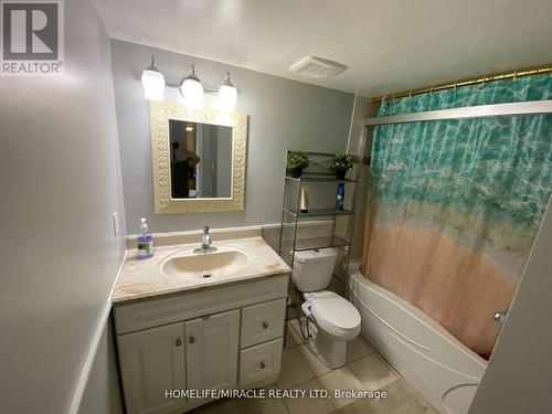 903 - 18 Knightsbridge Road, Brampton, ON - Indoor Photo Showing Bathroom