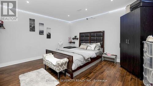 75 Stoneledge Circle, Brampton, ON - Indoor Photo Showing Bedroom