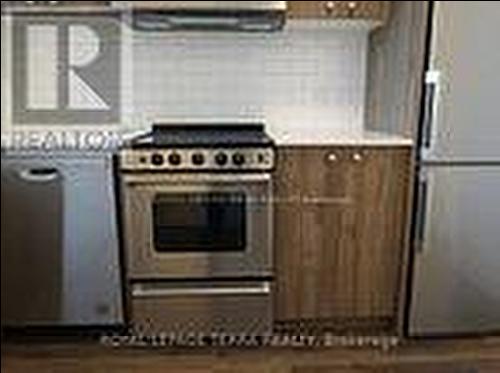 414 - 312 Erb Street W, Waterloo, ON - Indoor Photo Showing Kitchen