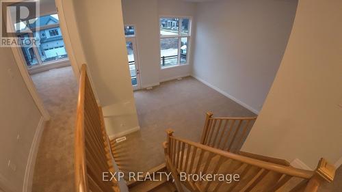 889 Knights Lane, Woodstock, ON - Indoor Photo Showing Other Room