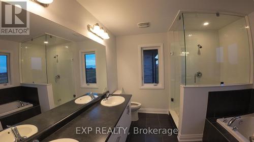 889 Knights Lane, Woodstock, ON - Indoor Photo Showing Bathroom