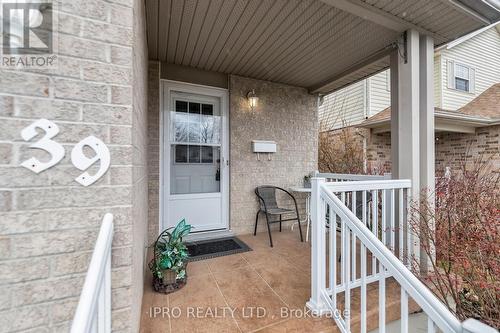 39 Raspberry Lane, Guelph, ON - Outdoor With Exterior