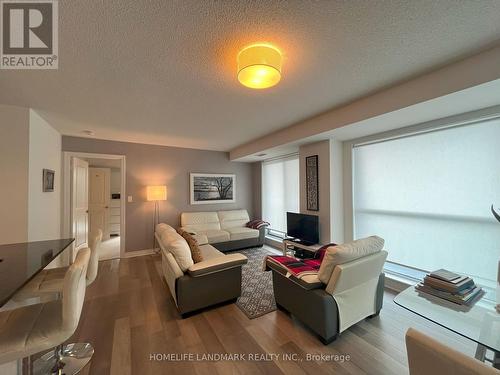 1804 - 2015 Sheppard Avenue E, Toronto, ON - Indoor Photo Showing Living Room