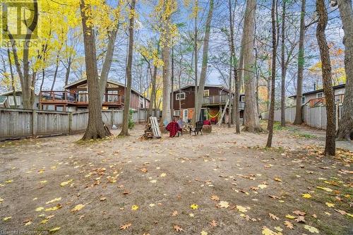 View of yard - 756 King Road, Burlington, ON - Outdoor