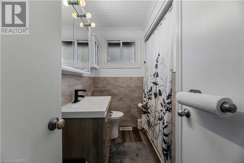 262 Wesley Street, North Bay, ON - Indoor Photo Showing Bathroom