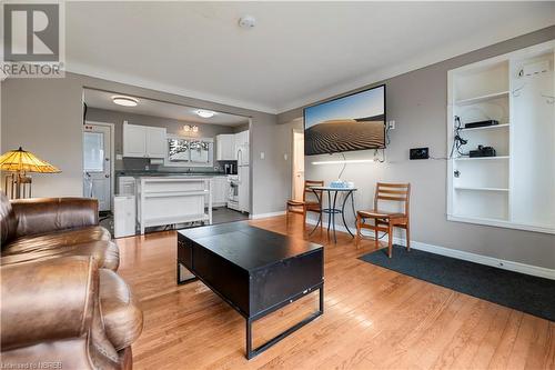 262 Wesley Street, North Bay, ON - Indoor Photo Showing Living Room