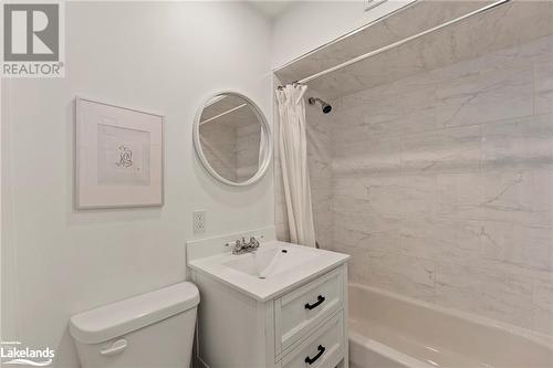 1343 Walkers Point Road, Muskoka Lakes, ON - Indoor Photo Showing Bathroom