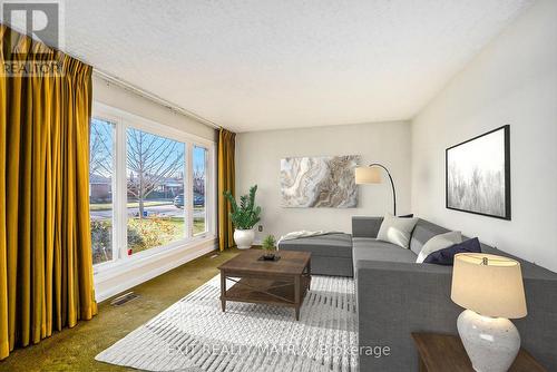 629 Gardenvale Road, Ottawa, ON - Indoor Photo Showing Living Room