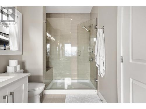 Primary Bedroom Ensuite - 1072 Aurora Heights, West Kelowna, BC - Indoor Photo Showing Bathroom