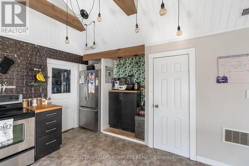 241 South Mill Street, Fort Erie (Ridgeway), ON - Indoor Photo Showing Kitchen