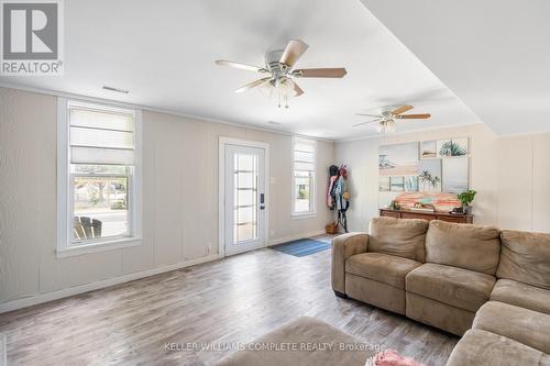 241 South Mill Street, Fort Erie (Ridgeway), ON - Indoor Photo Showing Living Room