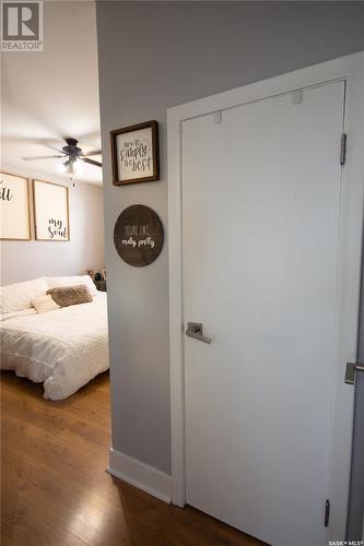 201 27Th Street, Battleford, SK - Indoor Photo Showing Bedroom