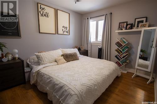 201 27Th Street, Battleford, SK - Indoor Photo Showing Bedroom