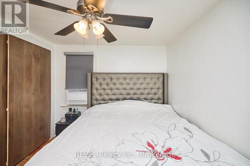 5737 Brookfield Avenue, Niagara Falls, ON - Indoor Photo Showing Bedroom