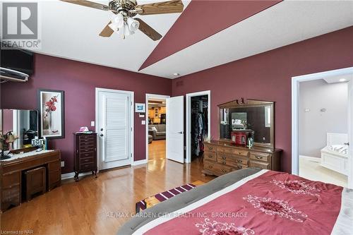 100 Thorold Road, Welland (769 - Prince Charles), ON - Indoor Photo Showing Bedroom