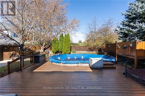 100 Thorold Road, Welland (769 - Prince Charles), ON - Outdoor With Above Ground Pool