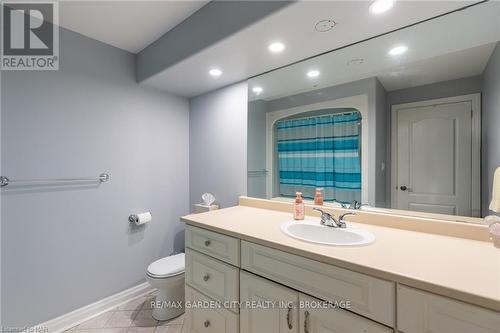 100 Thorold Road, Welland (769 - Prince Charles), ON - Indoor Photo Showing Bathroom