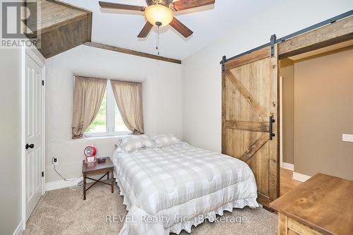 9695 Grassy Brook Road, Niagara Falls, ON - Indoor Photo Showing Bedroom