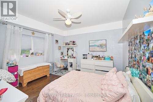 9695 Grassy Brook Road, Niagara Falls, ON - Indoor Photo Showing Bedroom