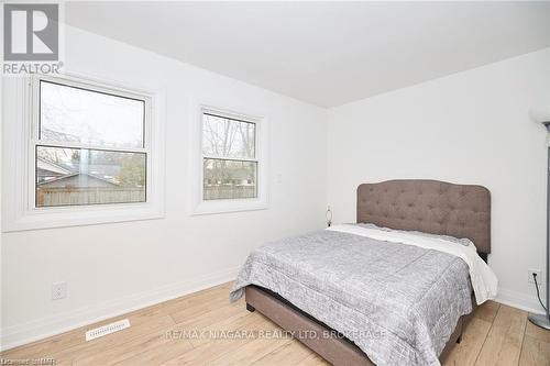 3105 Bethune Avenue, Fort Erie (335 - Ridgeway), ON - Indoor Photo Showing Bedroom