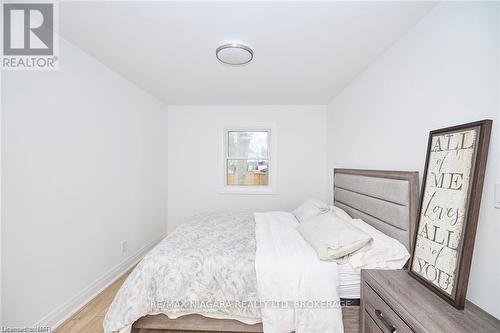 3105 Bethune Avenue, Fort Erie (335 - Ridgeway), ON - Indoor Photo Showing Bedroom